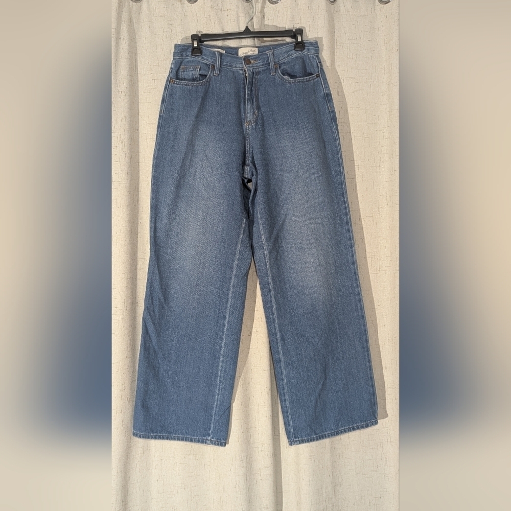 Universal Thread Women's Blue Flare Jeans Relaxed Wide Leg